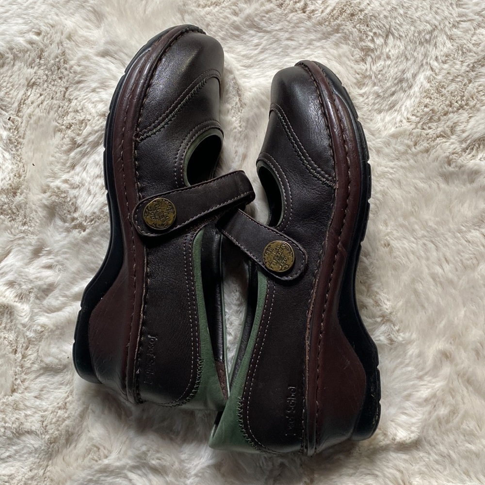 Josef Seibel The European Comfort Shoe. Size: 42. Brown and green.